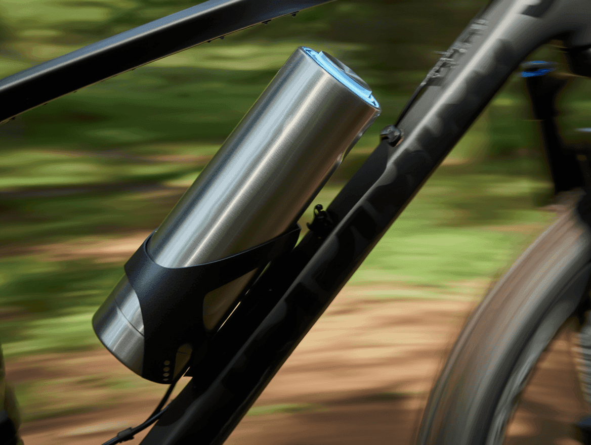 EVASION bottle on a cycling adventure